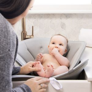Ubbi® meka podloga za kupanje u umivaoniku - Slika 4